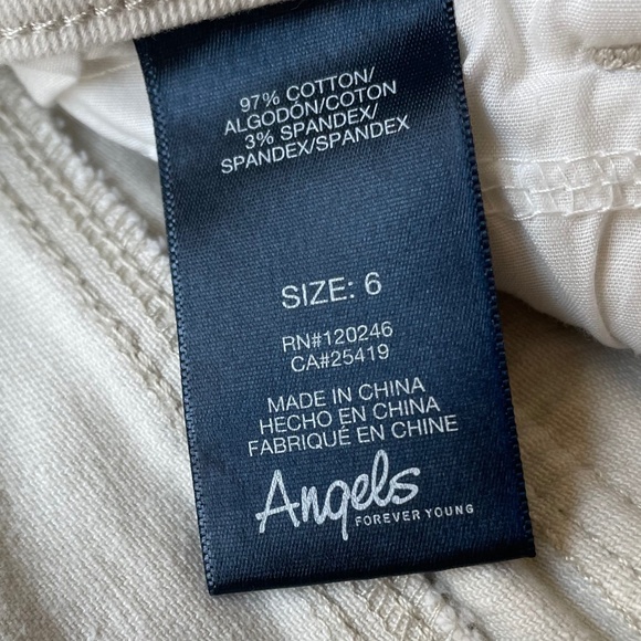 🌟HP🌟 NWT 🦋 Relaxed fit jeans | Size: 6 - Picture 4 of 16